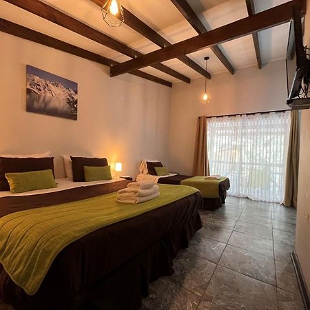Hotel La Bella Durmiente à San Alfonso Extérieur photo