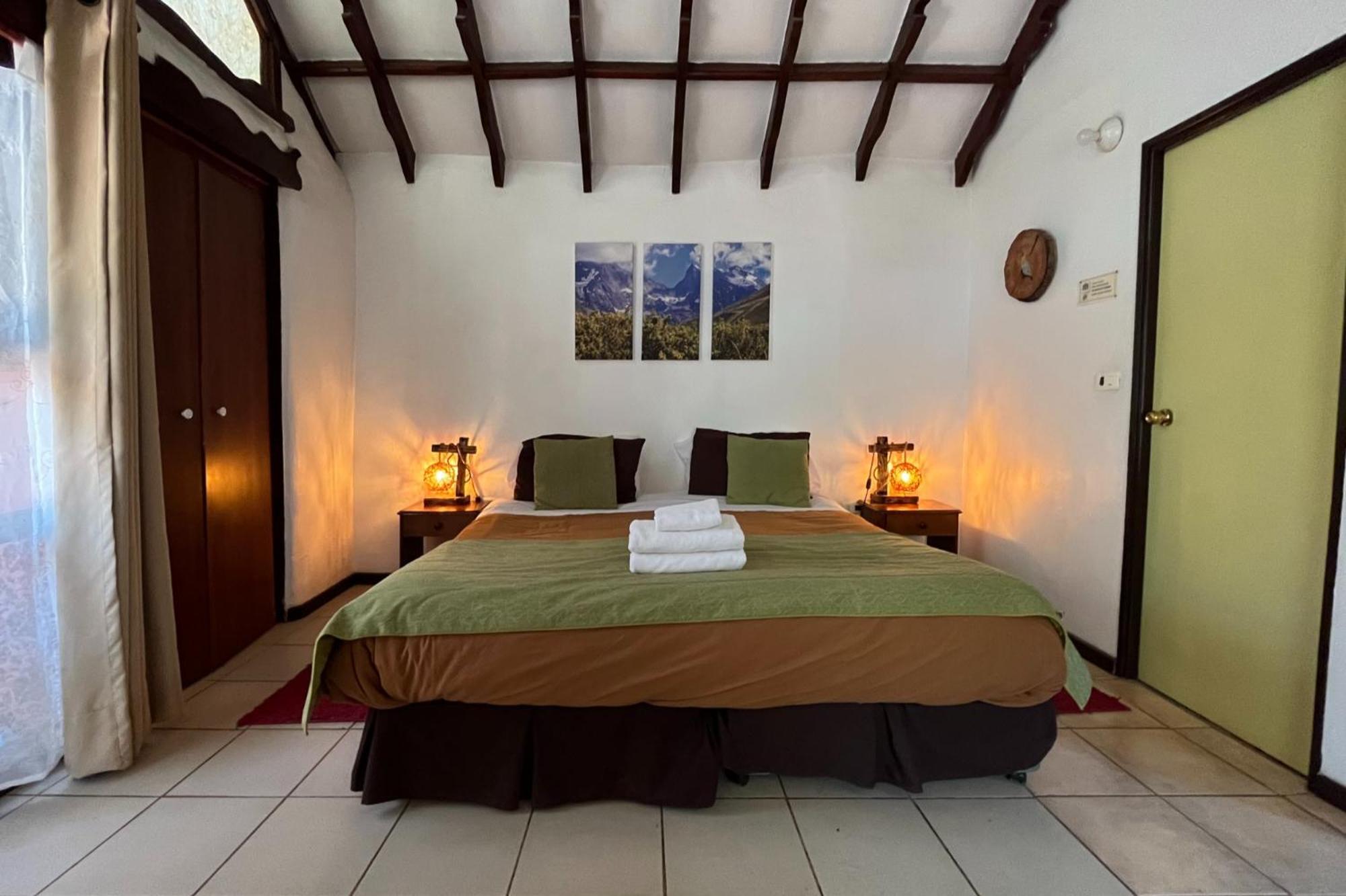 Hotel La Bella Durmiente à San Alfonso Extérieur photo